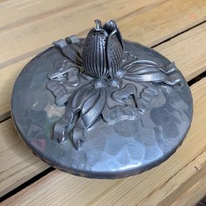 Vintage Metal Jewelry Trinket Box